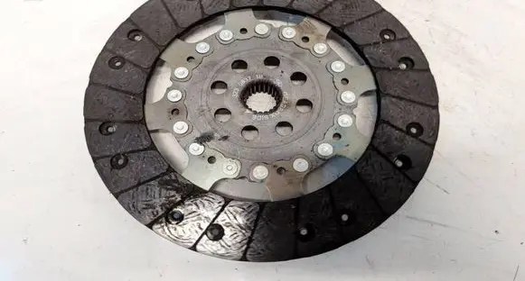 Nissan Qashqai Clutch pressure plate 323083710
