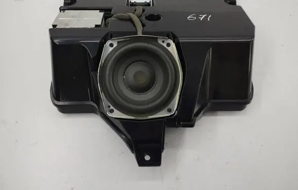 Maserati Quattroporte Subwoofer speaker 67071100 280869001 447082