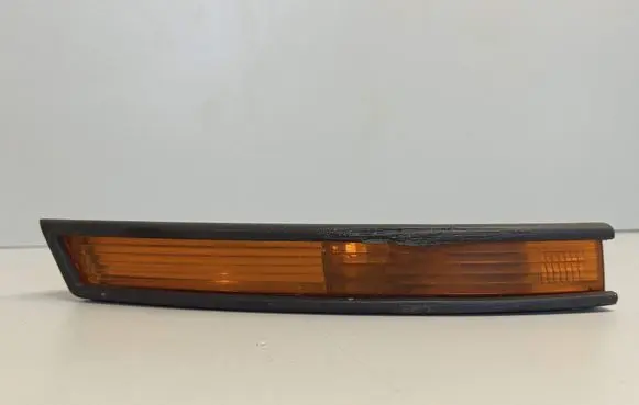 Volkswagen PASSAT B6 Front indicator light 3C0807718 3C0953042J