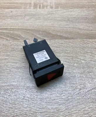 Volkswagen PASSAT B5 Hazard light switch 3B0953235B
