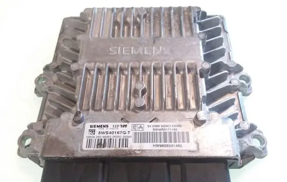 Peugeot 407 Engine control unit/module SW9656171180 5WS40167GT HW9655041480