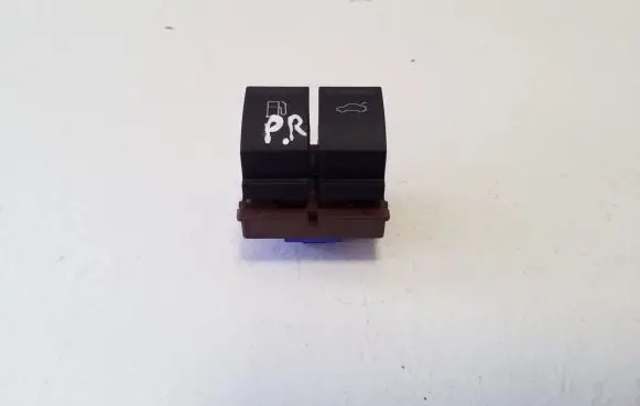 Volkswagen Eos Fuel tank opening switch 3C0959903B
