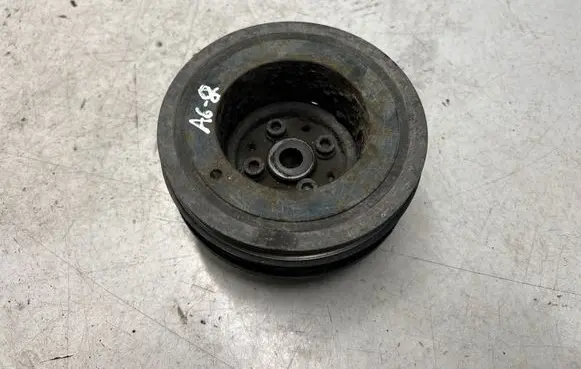 Audi A6 S6 C5 4B Crankshaft pulley 028105243Q