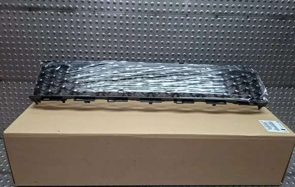 Fiat 500 Front bumper lower grill S26336995 735619520