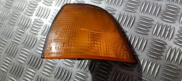 BMW 3 E36 Front indicator light 1387043 155297