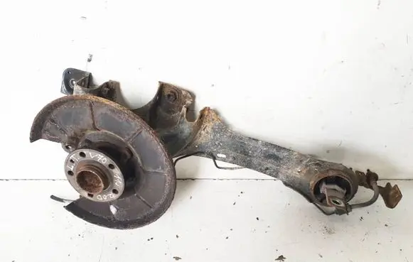 Volvo V70 Rear wheel hub spindle/knuckle 