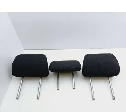 Mazda 3 I Rear seat headrest 