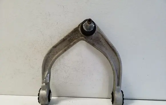 Volvo XC60 Front upper control arm/wishbone 32395243