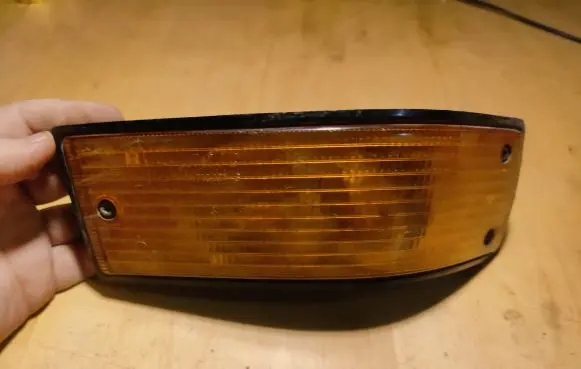 Front indicator light