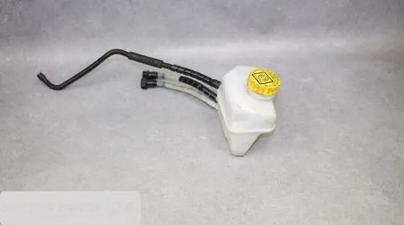 Alfa Romeo Mito Brake fluid reservoir 