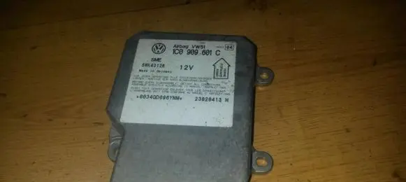 Skoda Fabia Mk1 (6Y) Airbag control unit/module 1c0909601c 5WK43126