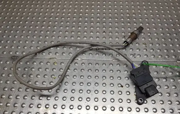 Mercedes-Benz Sprinter W907 W910 Lambda probe sensor S27708334 A0009059613