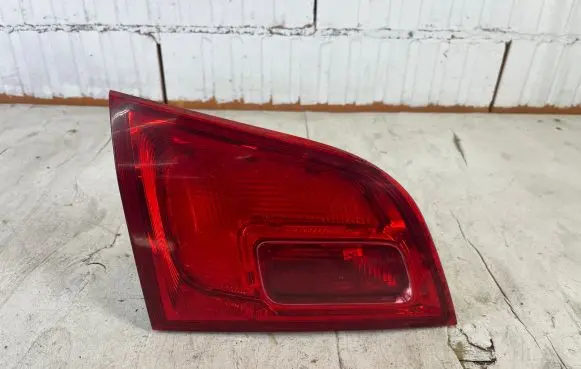 Opel Astra J Tailgate rear/tail lights 13282246