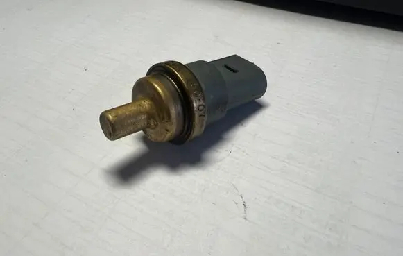Audi A4 S4 B8 8K Coolant temperature sensor 06A919501A