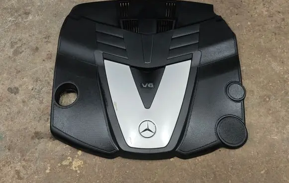 Mercedes-Benz ML W164 Engine cover (trim) A6420100167 4010227A