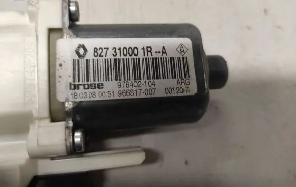 Renault Laguna III Rear door window regulator motor 827310001R 970091104 0130822400