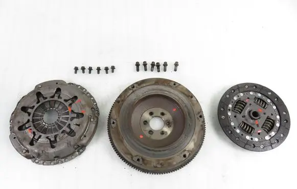 Ford Fiesta Flywheel 321011110 122035010 9649190560