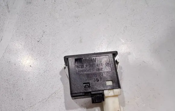 BMW 6 F06 Gran coupe AUX in-socket connector 9237653