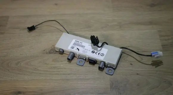 BMW 5 E39 Antenna control unit 8380685