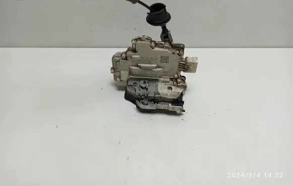 Audi Q3 8U Rear door lock 4G0839016