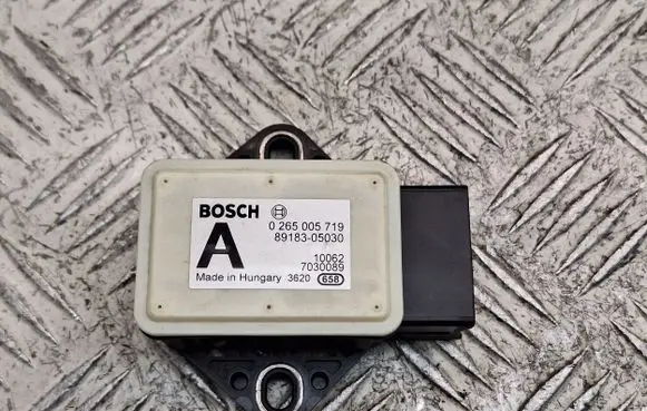 Toyota Verso ESP acceleration yaw rate sensor 8918305030 0265005719