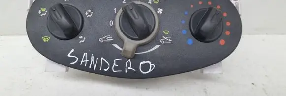 Dacia Sandero Climate control unit T1001640A