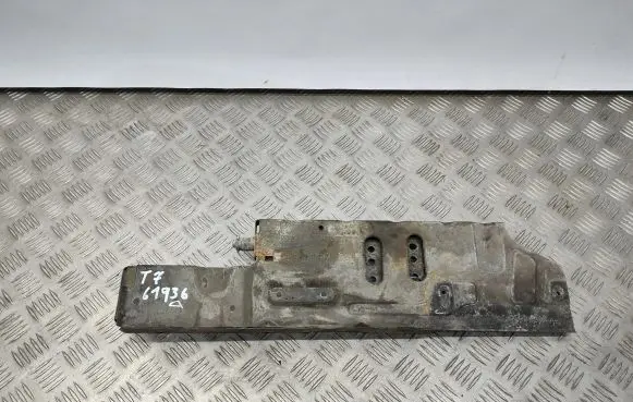 Volkswagen Transporter - Caravelle T7 Radiator support slam panel bracket 