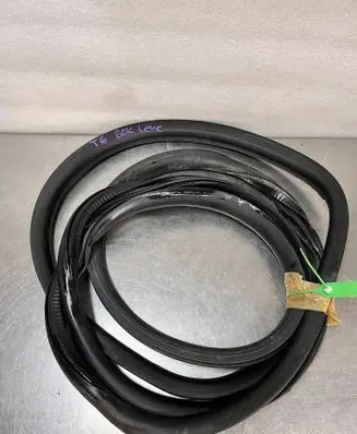 Volkswagen Transporter - Caravelle T6 Front door rubber seal 