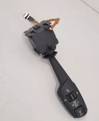 BMW 1 E81 E87 Indicator stalk 01108170 0110817000540347 2302201003