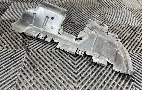 Audi A8 S8 D4 4H Intercooler air guide/duct channel 4H0121284K