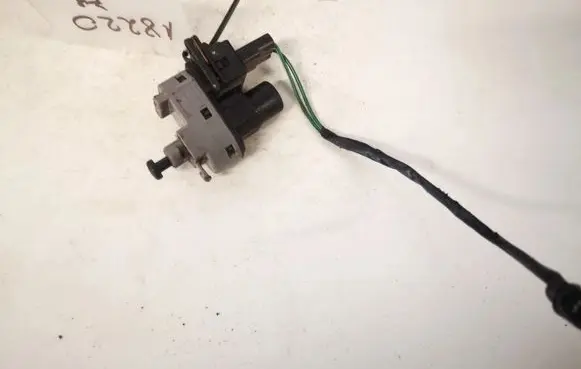 Ford Mondeo Mk III Brake pedal sensor switch 1s7t13460aa 1s7t-13460-aa