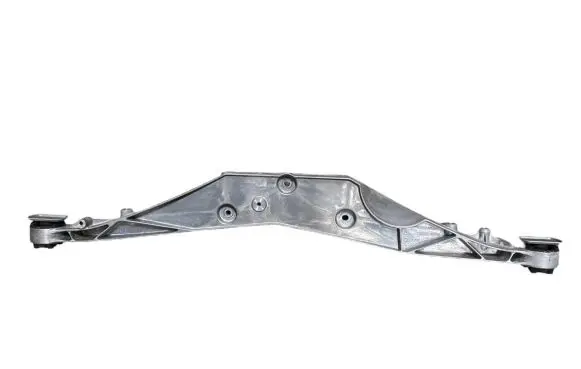 Mini Cooper Countryman F60 Rear differential/diff mount bracket 6852896 33366852896