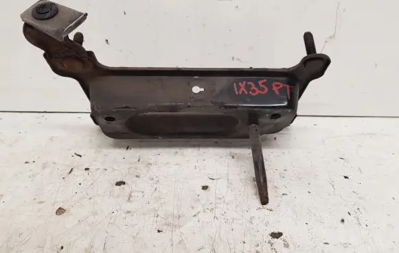 Hyundai ix35 Intercooler air guide/duct channel
