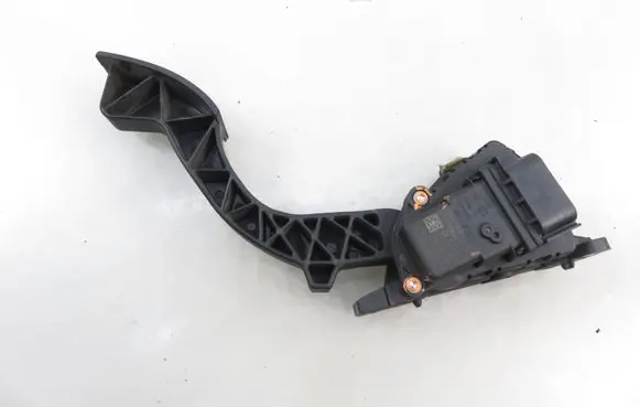 Ford Focus Accelerator throttle pedal 4M519F836AH
