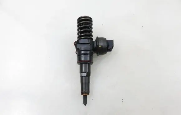 Audi A4 S4 B6 8E 8H Fuel injector 0414720214 038130073AR