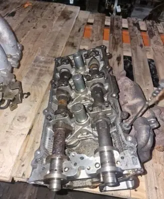 Nissan Quest Engine head 