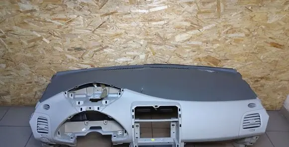 Nissan Leaf I (ZE0) Dashboard
