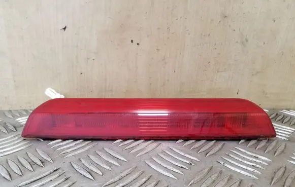 Nissan X-Trail T32 Third/center stoplight L90028367