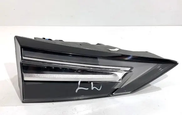 Nissan Qashqai J12 Rear/tail lights 26946101