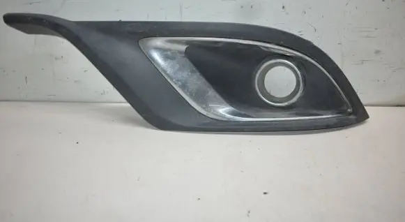 Dodge Durango Front fog light trim/grill 05113679AC