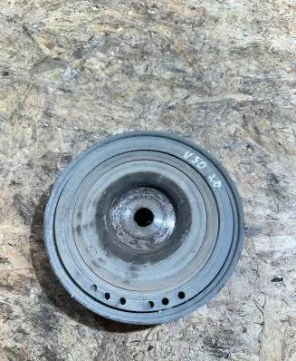 Volvo V50 Crankshaft pulley 9643354180