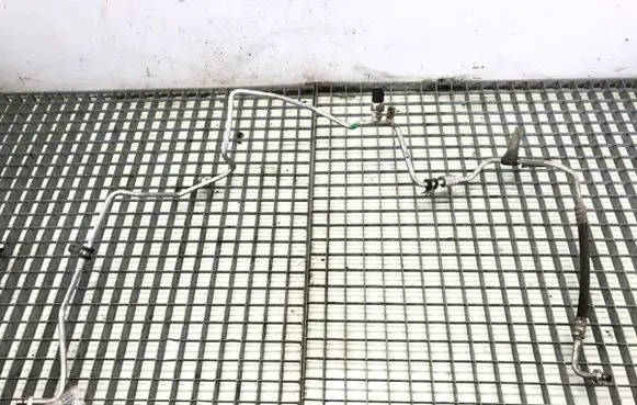 Air conditioning (A/C) pipe/hose