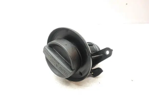 BMW 5 F10 F11 Oil filler cap 7808452