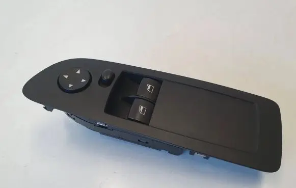 BMW 1 E82 E88 Electric window control switch 9216520 10W25K105 HW05