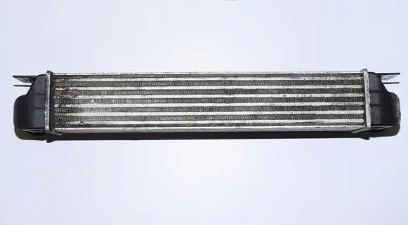 BMW 5 E39 Intercooler radiator 2247359