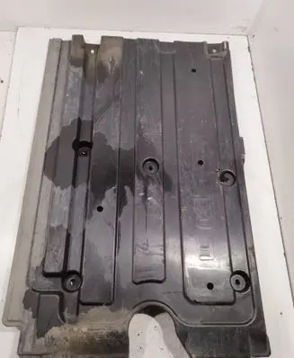 Hyundai i40 Front underbody cover/under tray 841353Z000