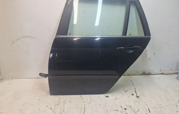 BMW 3 E46 Rear door