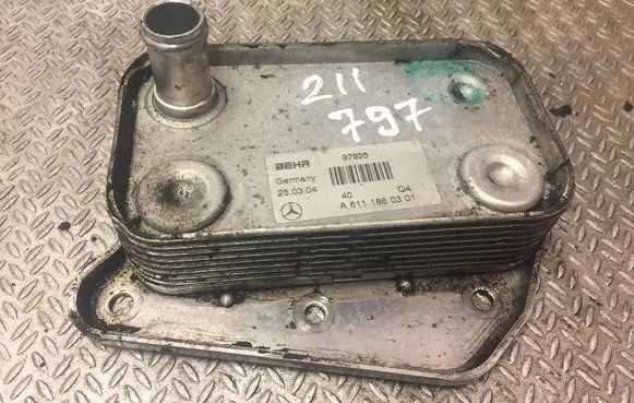 Engine oil radiator