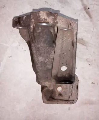 Land Rover Range Rover Sport L320 Engine mounting bracket 4H226061AA C9A2A