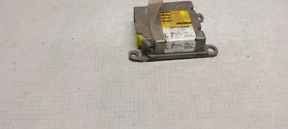Toyota Corolla E120 E130 Airbag control unit/module 8917002400 211082104